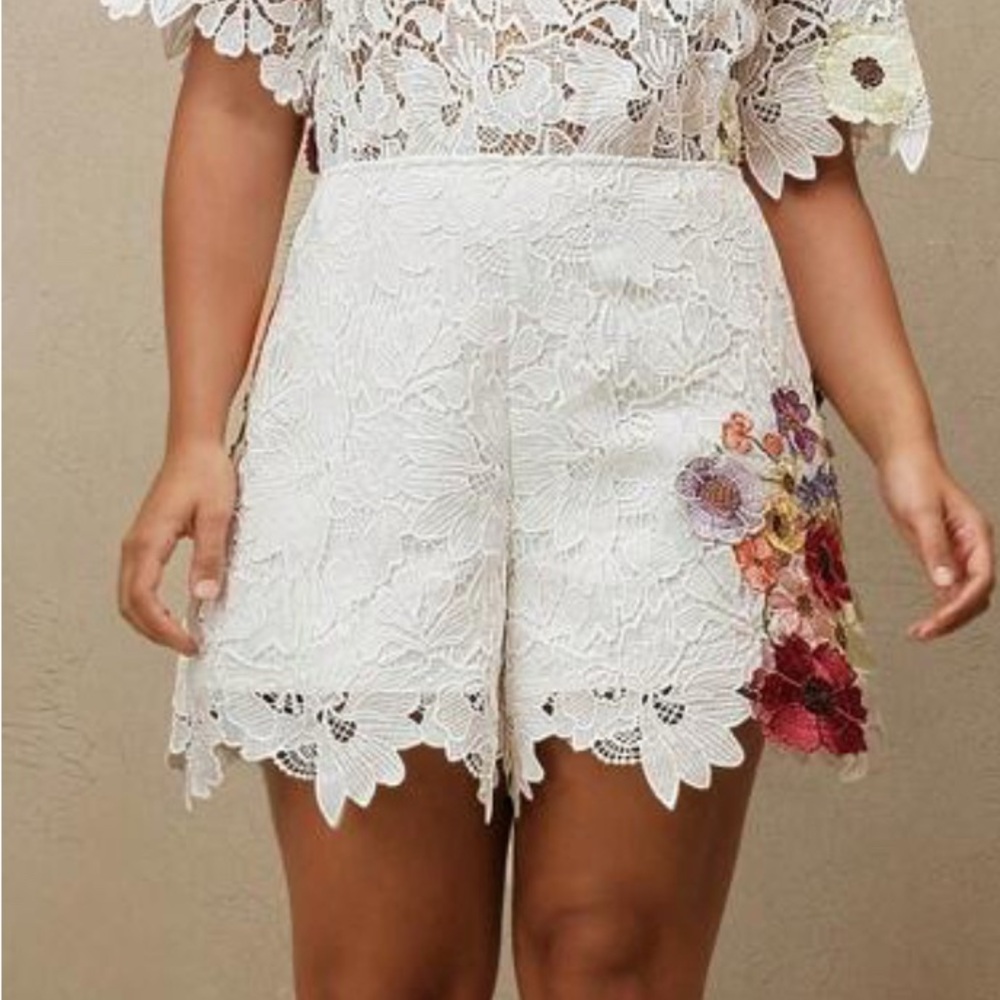 Floral Embroidered White Lace Shorts